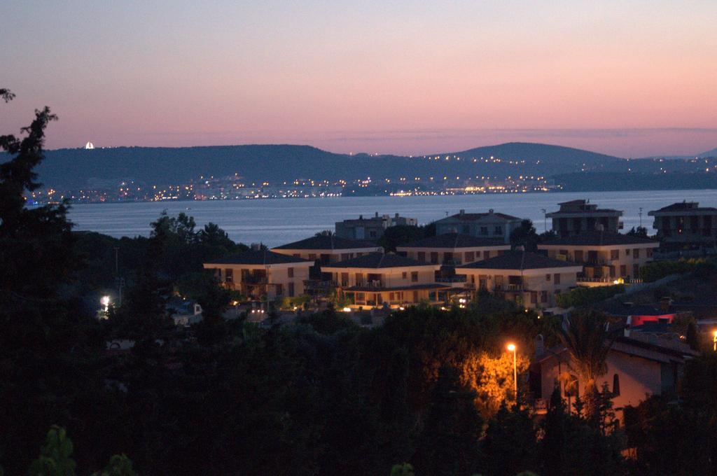 Pasalimani Hotel Çeşme Exterior photo
