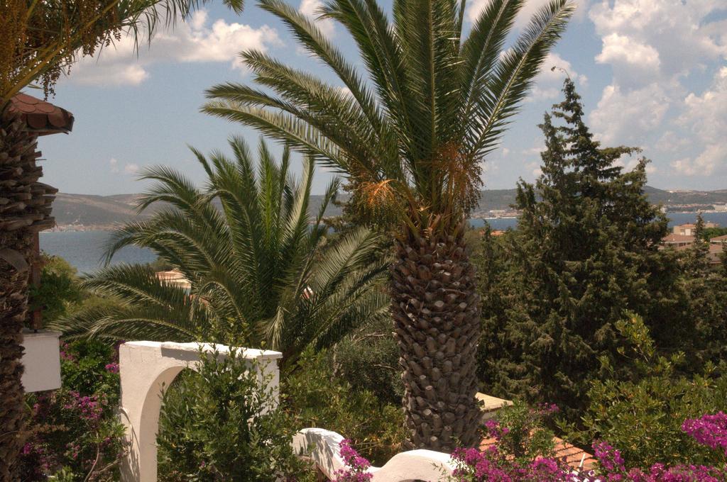 Pasalimani Hotel Çeşme Exterior photo